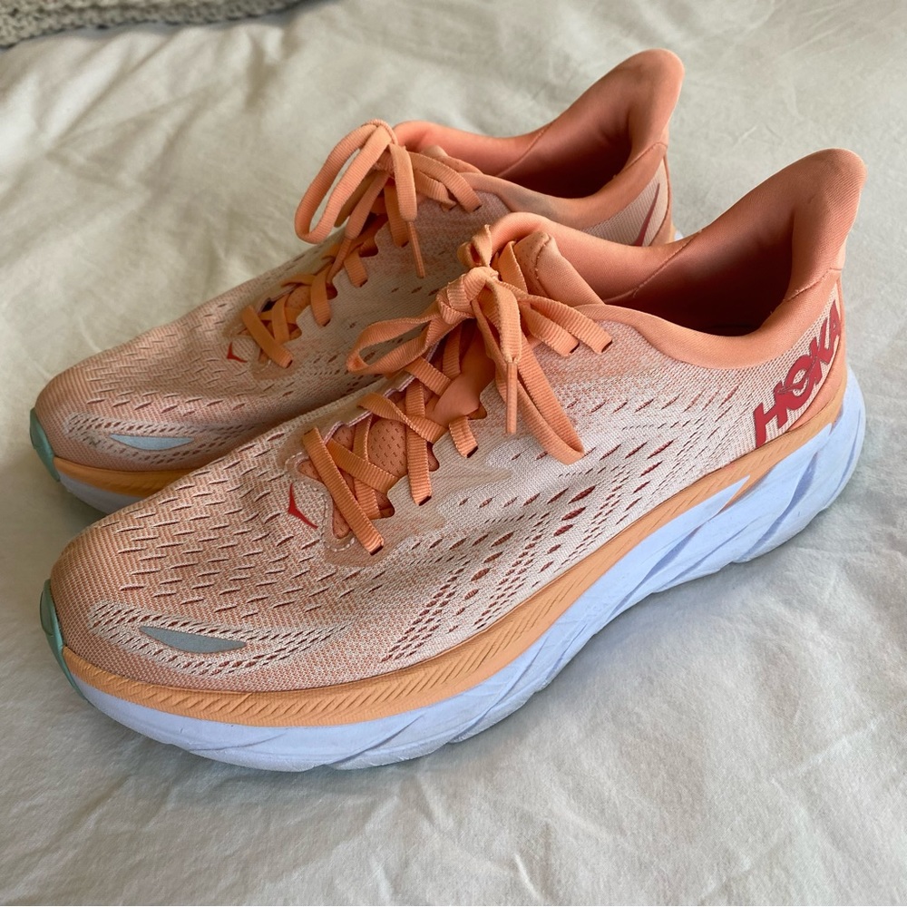 Hoka Clifton 8 size 9